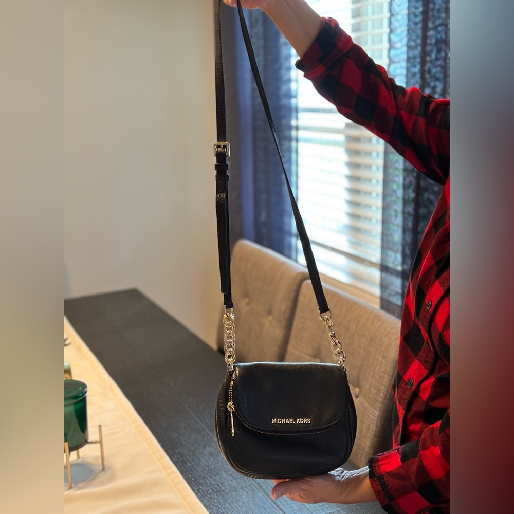 ✨Authentic Michael Kors Crossbody Bag ✨